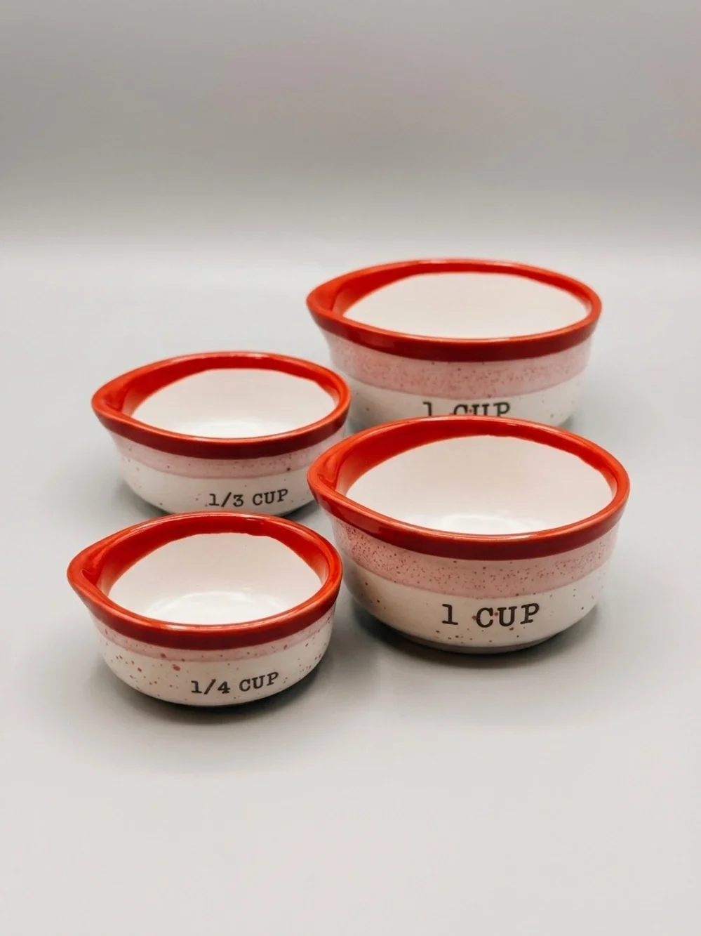 Peppermint & Pine Vintage Style Ceramic Measuring Cup Set Red Rim Pink Speckle